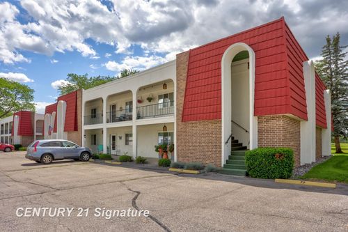 719 Kennely Rd, Saginaw, MI, 48609-6776 | Card Image