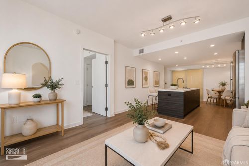 w501-1688 Pine St, San Francisco, CA, 94109-4866 | Card Image