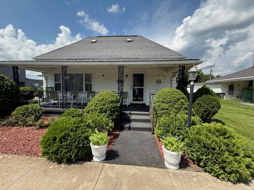 610 G St Ne, Linton, IN, 47441-1240 | Card Image