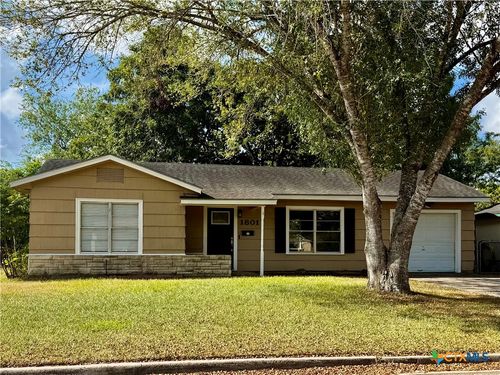1801 E Walnut Ave, Victoria, TX, 77901-4278 | Card Image