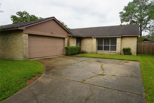 2790 Tallowood Dr, League City, TX, 77573-4318 | Card Image