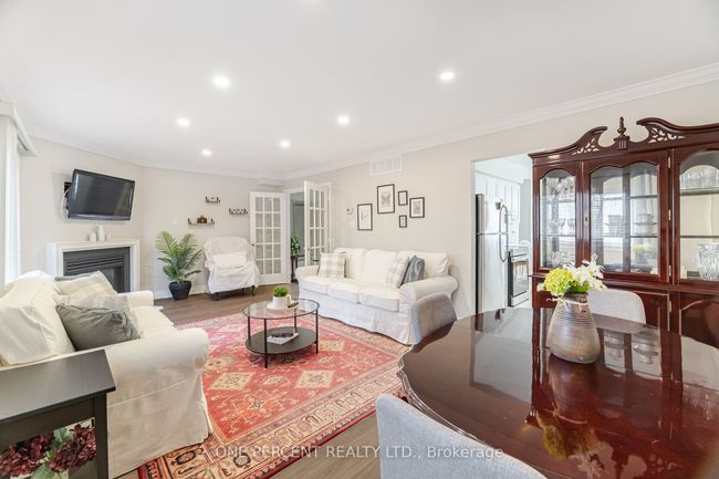 228 - 2110 Cleaver Ave, Condo with 3 bedrooms, 3 bathrooms and 1 parking in Burlington ON | Image 11