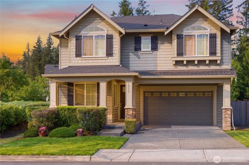 10398 243rd Ct Ne, Redmond, WA, 98053-5795 | Card Image