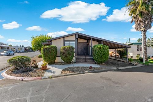 76 Lemon Tree Circle, Vacaville, CA, 95687 | Card Image