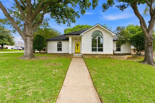 801 Water View Dr, Mansfield, TX, 76063-2844 | Card Image