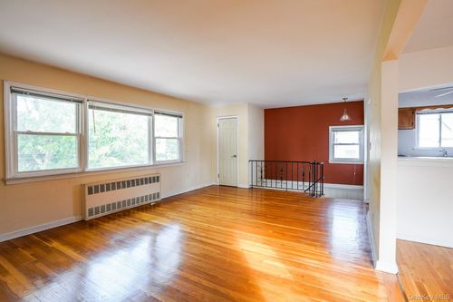 12808 Sutter Ave, South Ozone Park, NY, 11420-2934 | Card Image