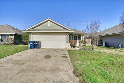 1015 Fallbrook Loop, College Station, TX, 77845-3550 | Card Image