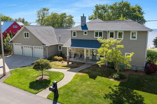 321 Breezy Acres Road, UNION, WI, 54217 | Card Image