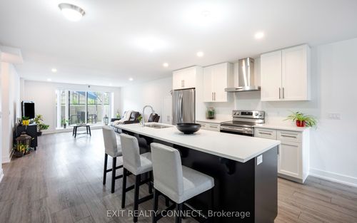 17-104 Centre St, Orangeville, ON, L9W7S6 | Card Image