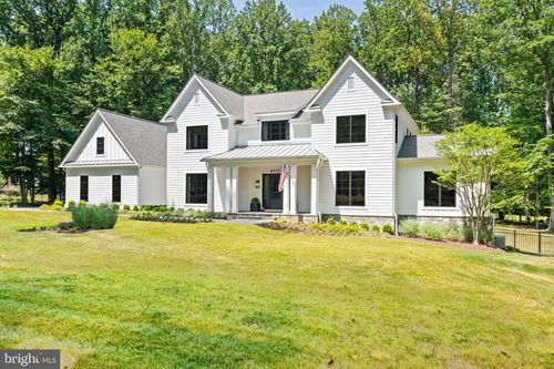 8512 Horseshoe Ln, Rockville, MD, 20854-4840 | Card Image