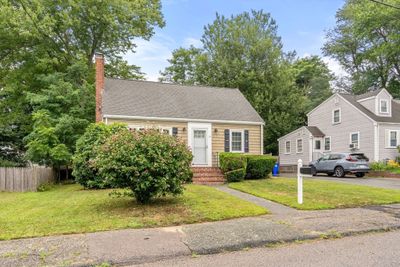 15 Rockwood Pl, House other with 3 bedrooms, 1 bathrooms and 2 parking in Holbrook MA | Image 3