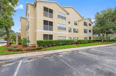 18593 Bridle Club Drive, Condo with 3 bedrooms, 2 bathrooms and null parking in TAMPA FL | Image 2