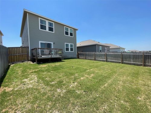 201 Comancheros Rd, Jarrell, TX, 76537-2117 | Card Image