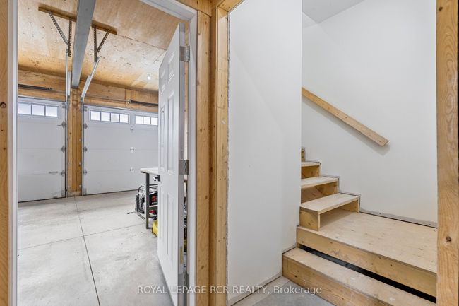 958375 7 Th Line E, House other with 4 bedrooms, 2 bathrooms and 8 parking in Mulmur ON | Image 39