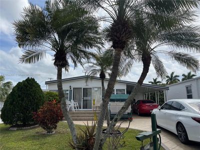 4854 Sw 28th Ct, House other with 2 bedrooms, 2 bathrooms and null parking in Pembroke Park FL | Image 1