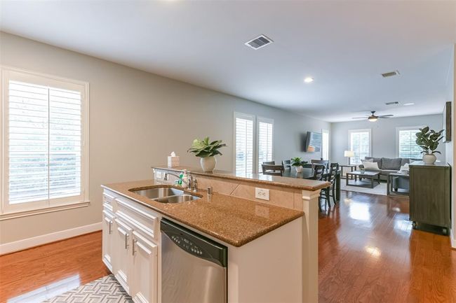 Kitchen | Image 24