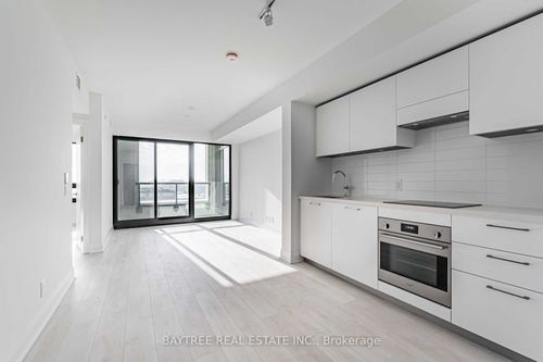 310-33 Frederick Todd Way, East York, ON, M4G0C9 | Card Image