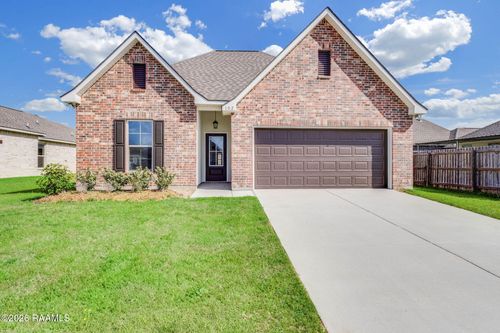 102 Hidden Meadows Dr, Lafayette, LA, 70506-7881 | Card Image