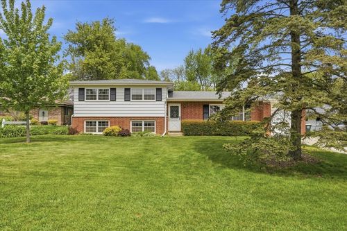 1046 Crane Blvd, Libertyville, IL, 60048-3010 | Card Image