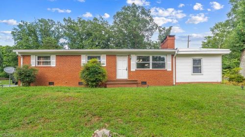 413 Legend Dr, Asheboro, NC, 27205-7532 | Card Image