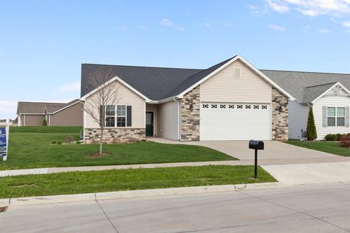 4647 N Cherryvale Avenue Avenue, APPLETON, WI, 54913 | Card Image