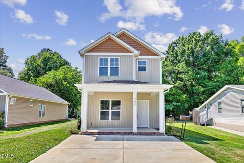 706 S Pollock St, Selma, NC, 27576-3022 | Card Image