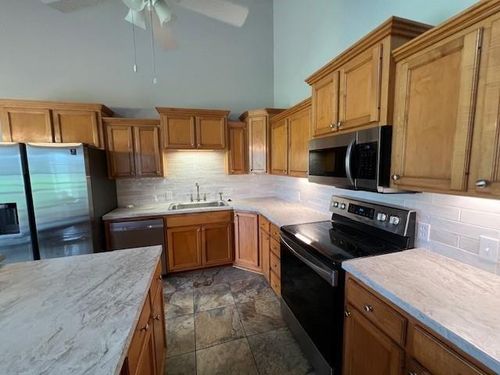 b-25920 Browns Ln, Holden, LA, 70744-6418 | Card Image