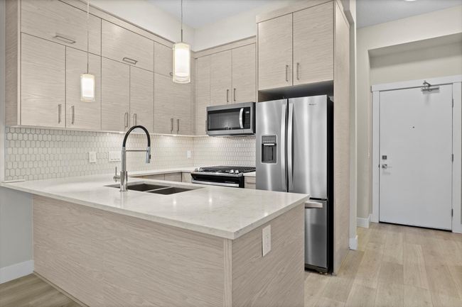 102 - 2120 Gladwin Rd, Condo with 1 bedrooms, 1 bathrooms and 1 parking in Abbotsford BC | Image 9