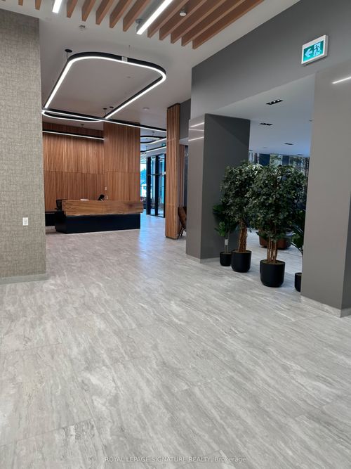 1123-2485 Eglinton Ave W, Mississauga, ON, L5M | Card Image