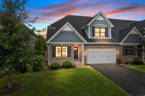 641 Bourbon Ct, Naperville, IL, 60565-2402 | Card Image