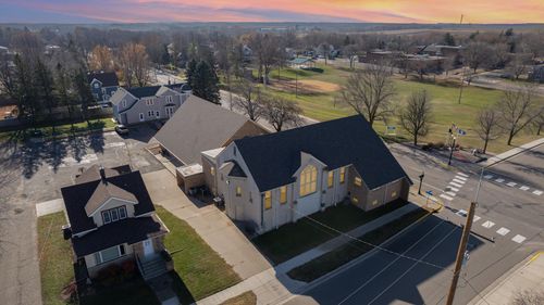 405 Broadway Ave S, Cokato, MN, 55321-4777 | Card Image