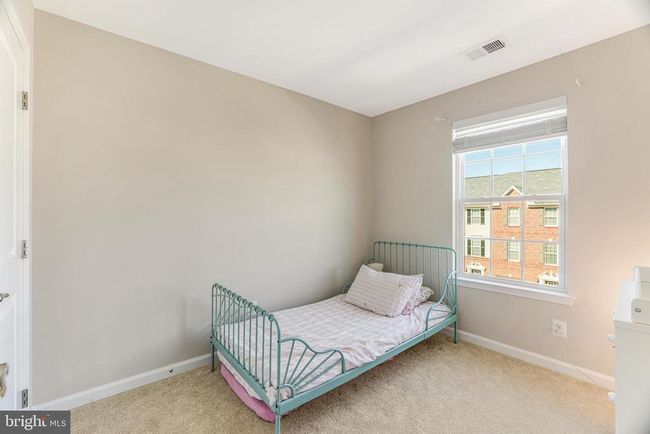 22862 Chestnut Oak Ter, Townhouse with 3 bedrooms, 4 bathrooms and null parking in STERLING VA | Image 38