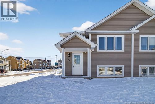 140 Houlahan St, Dieppe, NB, E1A4X6 | Card Image