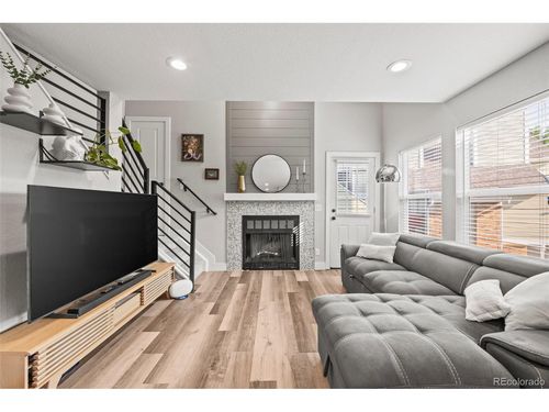 apt-11-932 S Dearborn Way, Aurora, CO, 80012-3758 | Card Image