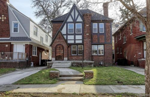 2717 Burlingame St, Detroit, MI, 48206-3110 | Card Image