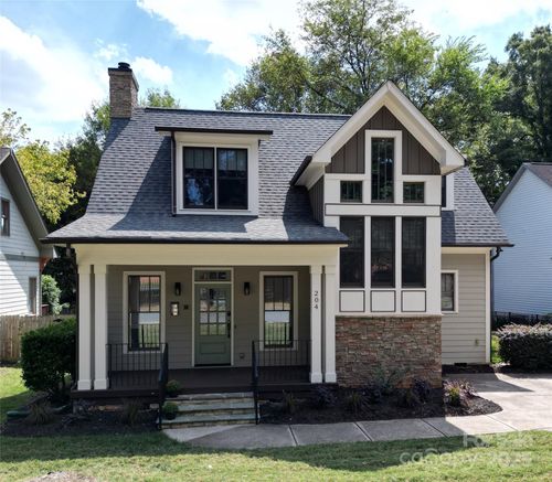 204 Martin St, Charlotte, NC, 28216-5527 | Card Image