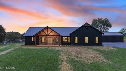 260 Shannon View Rd, Johnson City, TN, 37615-2711 | Card Image