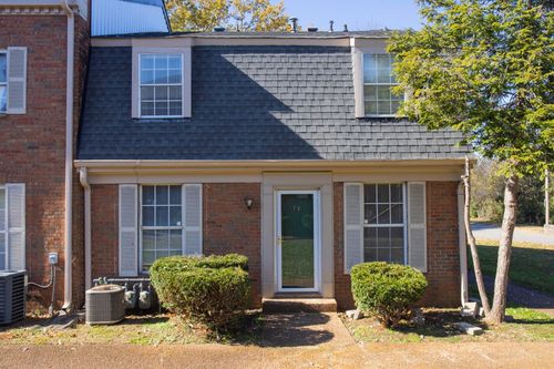 323 Forrest Park Rd, Madison, TN, 37115-3886 | Card Image