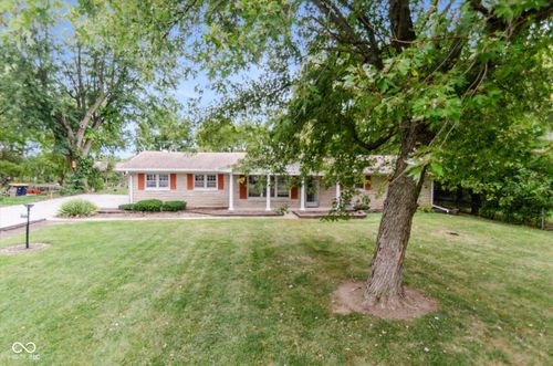 2215 Albany St, Beech Grove, IN, 46107-1411 | Card Image