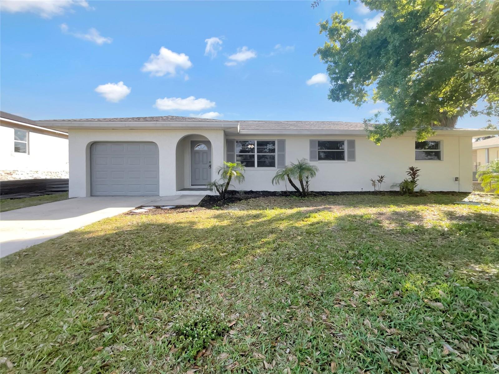 Lake Worth Blvd, Port Charlotte, FL 33948