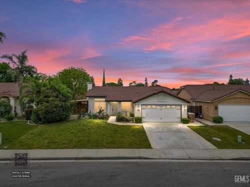 705 Harvest Creek Rd, Bakersfield, CA, 93312-4330 | Card Image