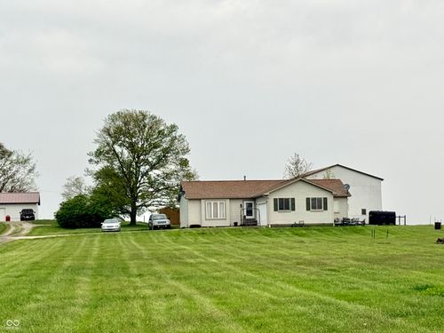 2756 E Short Rd, Veedersburg, IN, 47987-8249 | Card Image