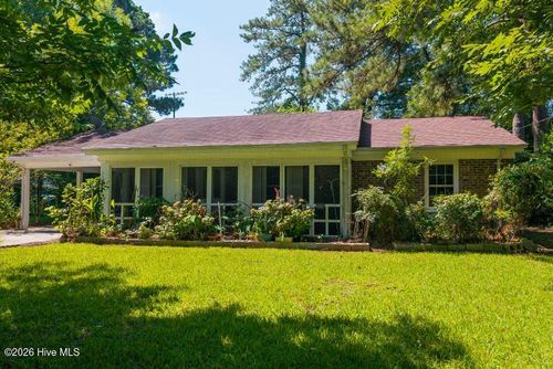505 South St, Bayboro, NC, 28515-9766 | Card Image