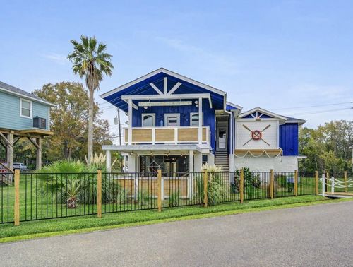 2108 Knollwood St, Kemah, TX, 77565-2112 | Card Image