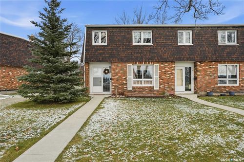 72 Oakview Dr, Regina, SK, S4R0E4 | Card Image