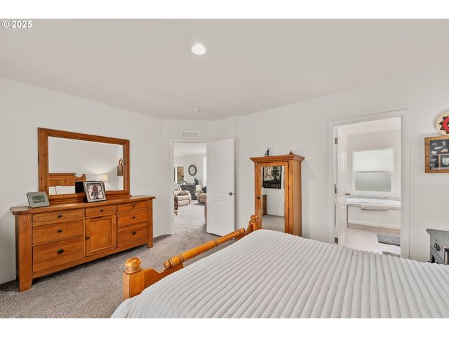 100 Crater Rd, House other with 3 bedrooms, 2 bathrooms and null parking in Camas Valley OR | Image 15