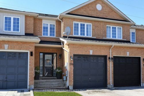 376 Rannie Rd, Newmarket, ON, L3X2N3 | Card Image