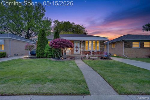 20819 Revere St, Saint Clair Shores, MI, 48080-1124 | Card Image