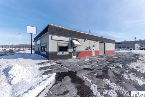 1845 N Riverfront Dr, Mankato, MN, 56001-3127 | Card Image