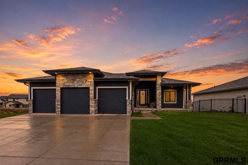 11207 N 170th St, Bennington, NE, 68007-5066 | Card Image